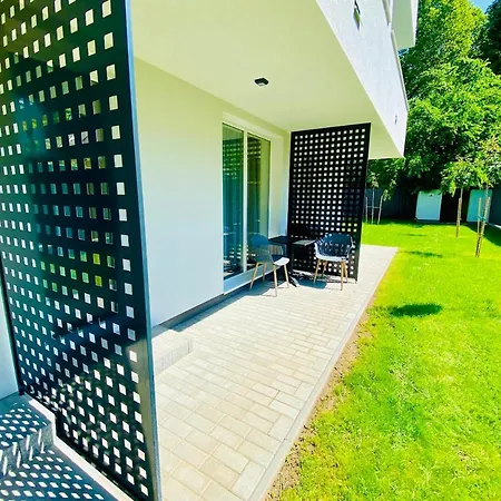 Apartman Lilac *
